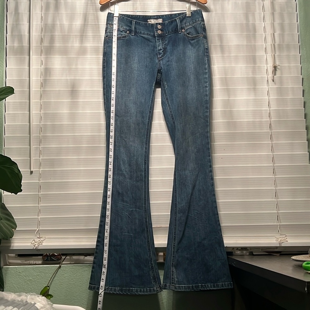 Free people size 27 flare bottoms bell bottom